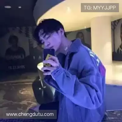 钟印利